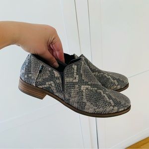Toms Snake Print Shaye Ankle Booties Size 7.5